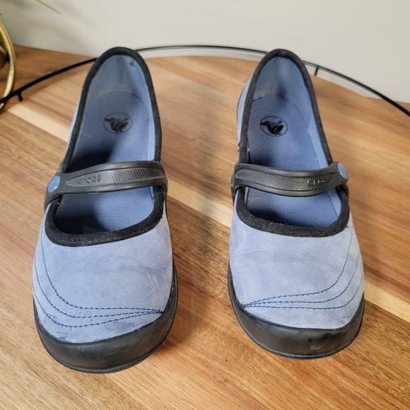 CROCS Mary Janes Blue Nubuck Leather Wrapped Shoes Flats Comfy Size 6 - Picture 10 of 17